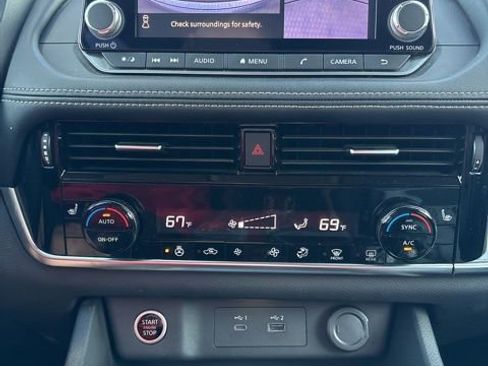 Certified 2021 Nissan Rogue SV w/ Premium Package image 10