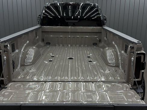 Used 2026 Ford F450 Platinum w/ Platinum Plus Package AWD/4WD image 17