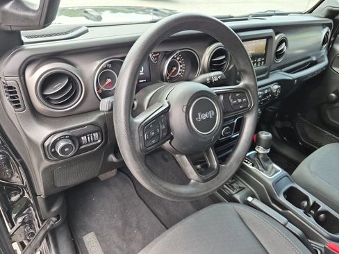 Used 2022 Jeep Wrangler Unlimited Sport AWD/4WD image 15