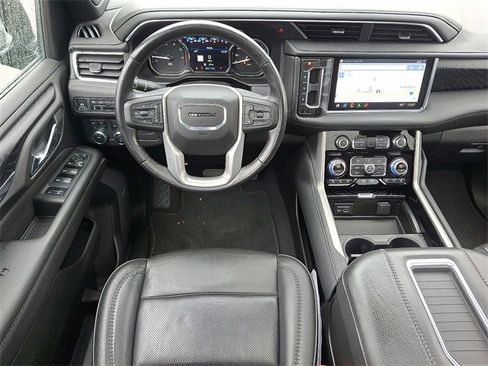 Used 2021 GMC Yukon Denali image 11