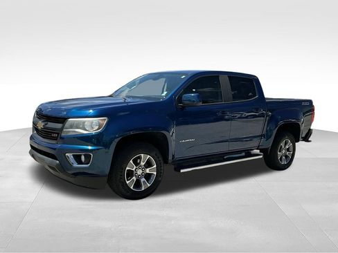 Used 2019 Chevrolet Colorado Z71 AWD/4WD image 2