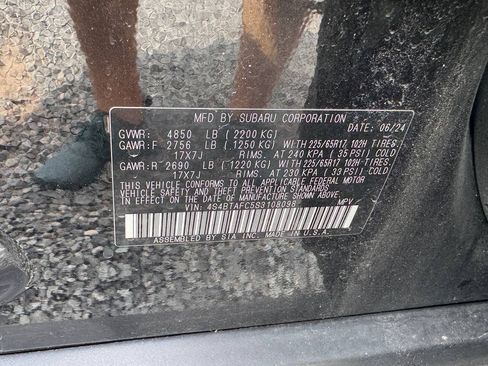 Used 2025 Subaru Outback Premium AWD/4WD image 32