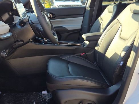 New 2026 Jeep Compass Limited image 23