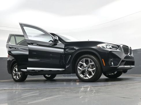 Used 2023 BMW X3 xDrive30i w/ Premium Package w/ZPA AWD/4WD image 43