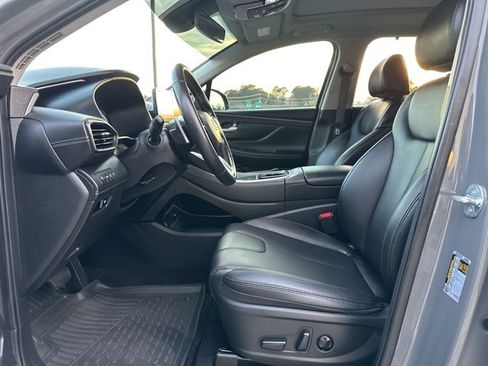Used 2023 Hyundai Santa Fe SEL w/ Premium Package image 9