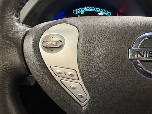 Used 2015 Nissan Leaf S w/ Charge Package image 30