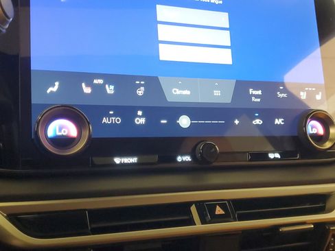 Used 2024 Lexus RX 350 Premium w/ Accessory Package (Z1) FWD image 33