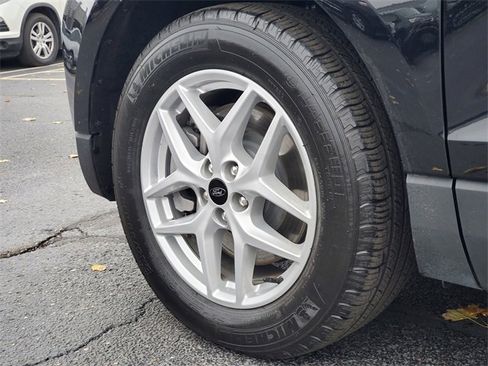 Certified 2024 Ford Edge SEL w/ Convenience Package image 32
