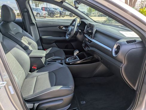 Used 2024 Kia Forte GT-Line image 28