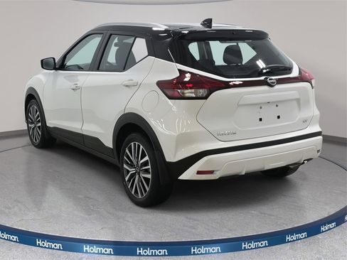 Used 2024 Nissan Kicks SV image 8