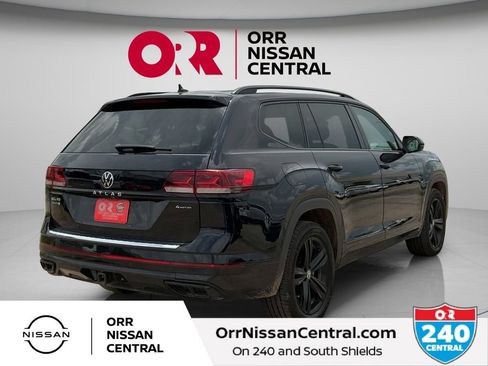 Used 2023 Volkswagen Atlas SEL R-Line AWD/4WD image 5