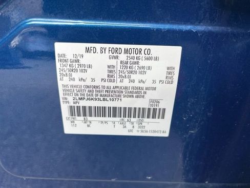 Used 2020 Lincoln Nautilus Reserve image 30