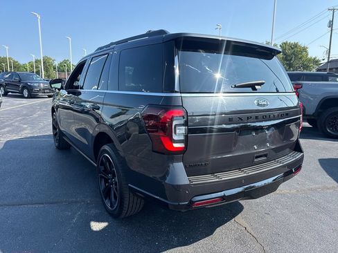 Used 2023 Ford Expedition Limited AWD/4WD image 9