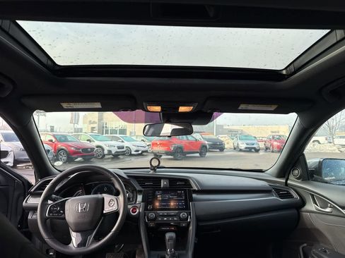 Used 2019 Honda Civic EX image 17