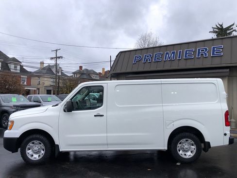 Used 2020 Nissan NV 2500 SV w/ Navigation Package image 2