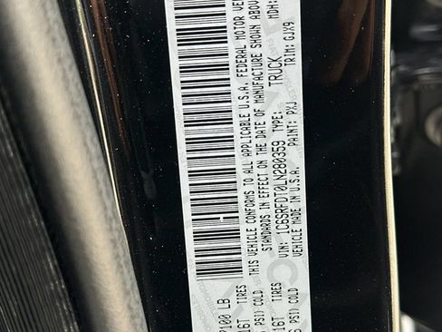 Used 2020 RAM 1500 Laramie AWD/4WD image 28