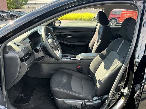 Certified 2025 Nissan Sentra SV FWD image 12
