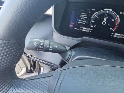 Used 2024 Toyota Tundra Limited AWD/4WD image 13