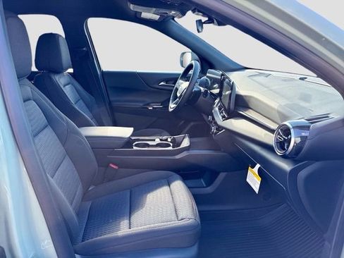 New 2026 Chevrolet Equinox LT w/ Convenience Package II image 10