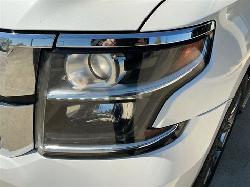 Used 2015 Chevrolet Tahoe LTZ RWD image 20