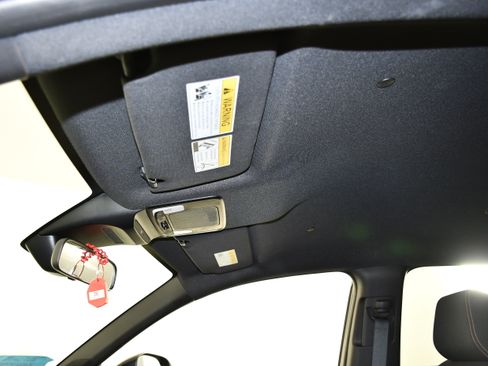 Certified 2025 Honda HR-V Sport image 38