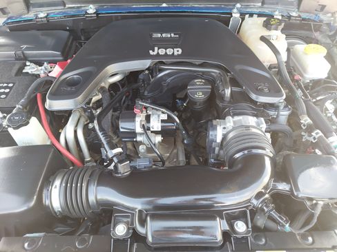 Used 2021 Jeep Wrangler Unlimited Sport AWD/4WD image 27