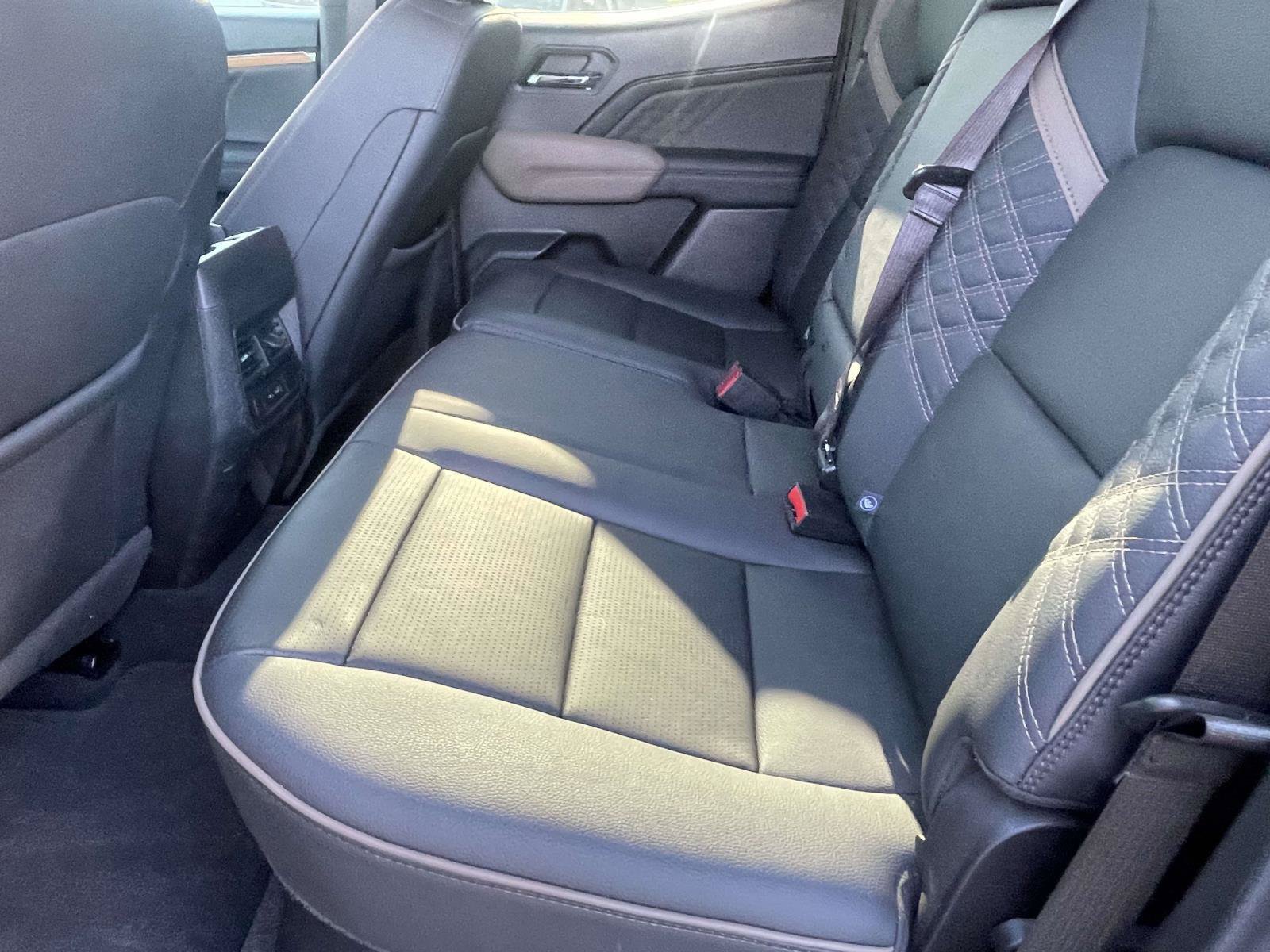 Certified 2024 GMC Canyon Denali AWD/4WD image 12