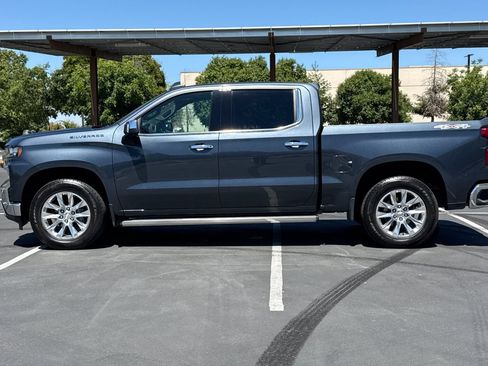 Used 2022 Chevrolet Silverado 1500 LTZ w/ LTZ Premium Package AWD/4WD image 14