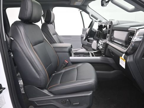New 2026 Ford F250 Lariat w/ Black Appearance Package AWD/4WD image 25