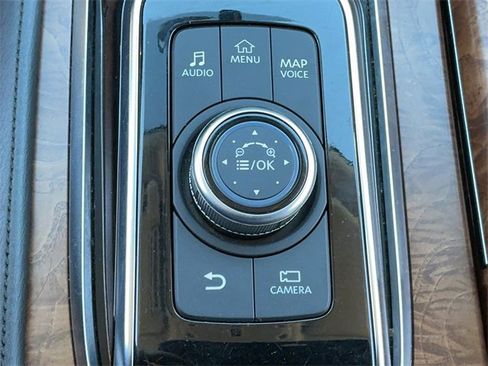 Used 2023 Nissan Armada SL w/ Captain's Chairs Package image 25