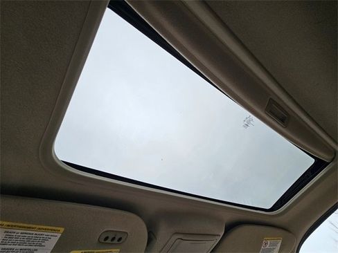 Used 2016 Ford Expedition EL Limited w/ Equipment Group 301A image 10