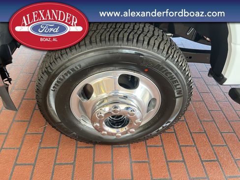 New 2026 Ford F350 XL w/ XL Chrome Package image 9