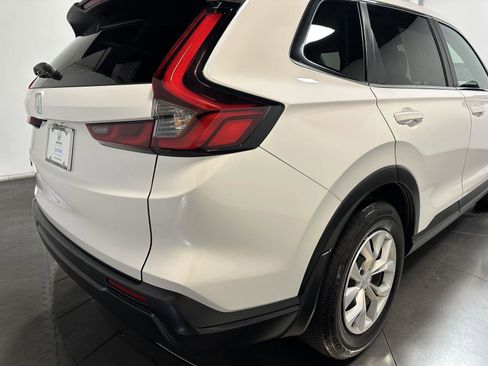 Used 2025 Honda CR-V LX image 14