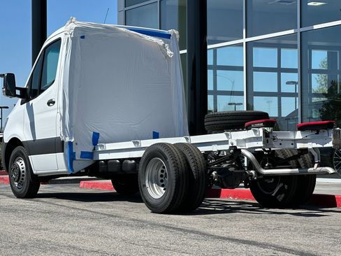 New 2024 Mercedes-Benz Sprinter 4500 image 4