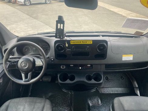 Used 2019 Mercedes-Benz Sprinter 170 image 18