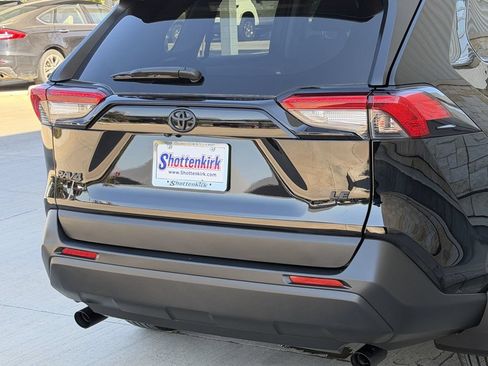 Used 2025 Toyota RAV4 LE FWD image 6