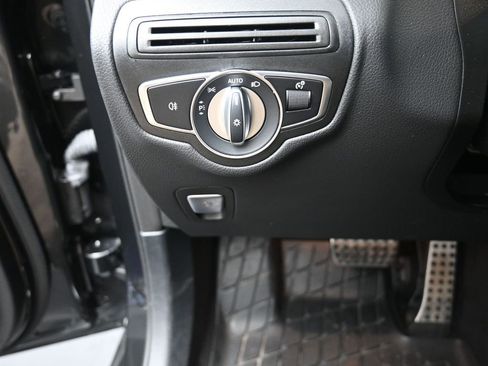 Used 2023 Mercedes-Benz GLC 300 GLC 300 Coupe image 16