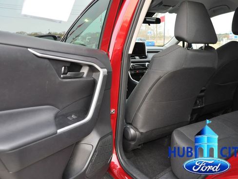 Used 2024 Toyota RAV4 LE image 13