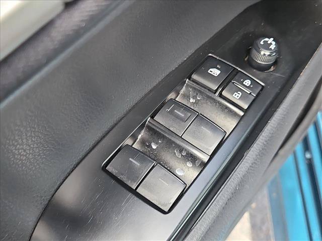 Used 2025 Toyota Camry LE FWD image 11