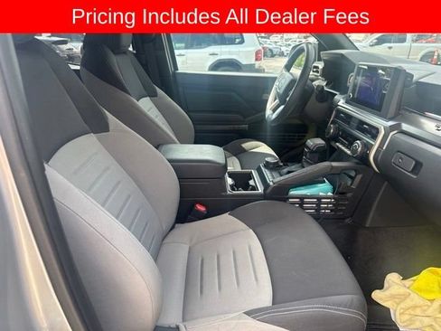 Used 2025 Toyota Tacoma TRD Sport AWD/4WD image 4