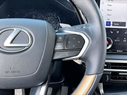 Used 2023 Lexus RX 350 FWD image 21
