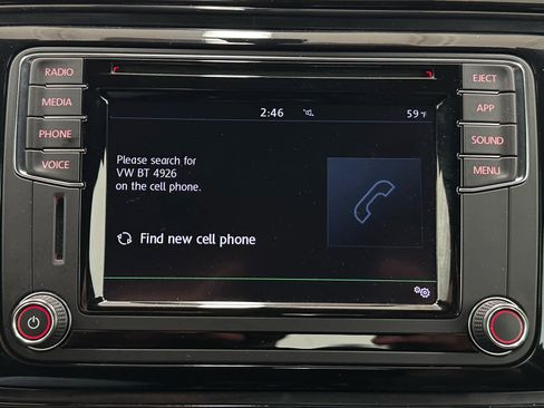 Used 2018 Volkswagen Beetle 2.0T S FWD image 28