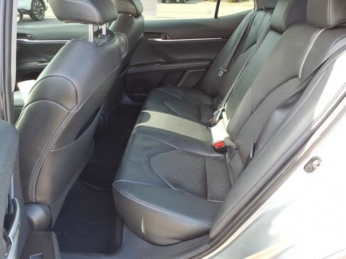 Used 2021 Toyota Camry XSE image 5