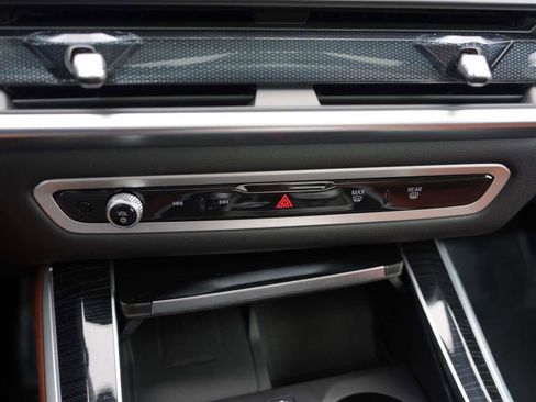 Used 2025 BMW X5 xDrive40i image 21