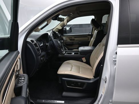 Used 2021 RAM 1500 Limited image 9