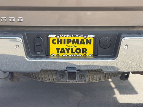 Used 2015 Chevrolet Silverado 1500 LTZ Z71 w/ LTZ Plus Package AWD/4WD image 22
