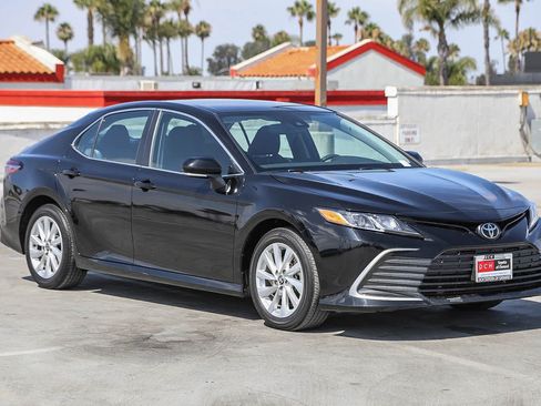 Certified 2023 Toyota Camry LE w/ Convenience Package FWD image 5