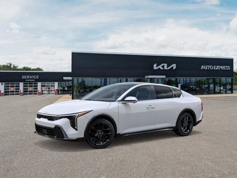 New 2025 Kia K4 GT-Line Turbo image 3