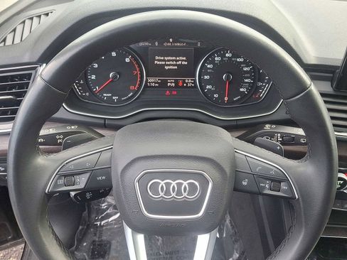 Certified 2023 Audi Q5 Premium w/ Convenience Package image 16