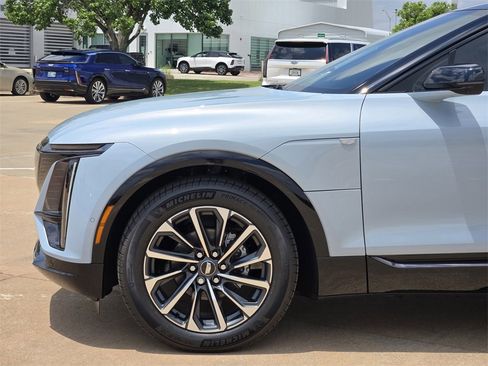 New 2025 Cadillac Lyriq Sport image 8